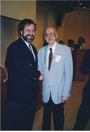 Bob Shprintzen (solda) ve  Angelo DiGeorge Roma’da 2002